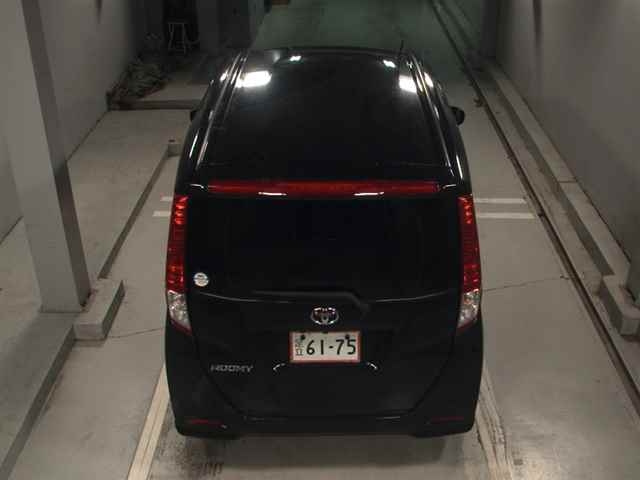 TOYOTA ROOMY 2022
