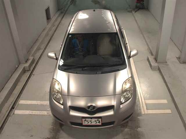 TOYOTA VITZ 2009