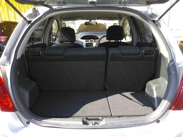 TOYOTA VITZ 2008