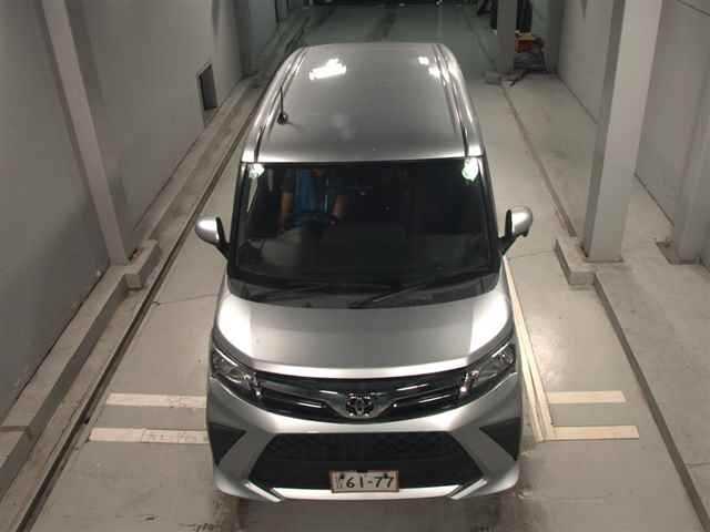 TOYOTA ROOMY 2022
