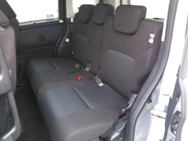 TOYOTA ROOMY 2022