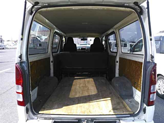 TOYOTA HIACE VAN 2012