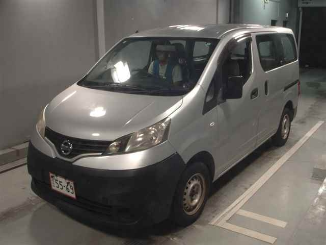 NISSAN NV200 2012
