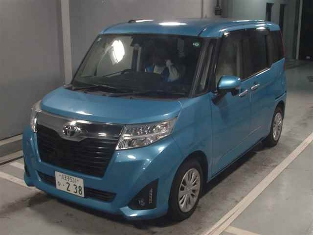 TOYOTA ROOMY 2017