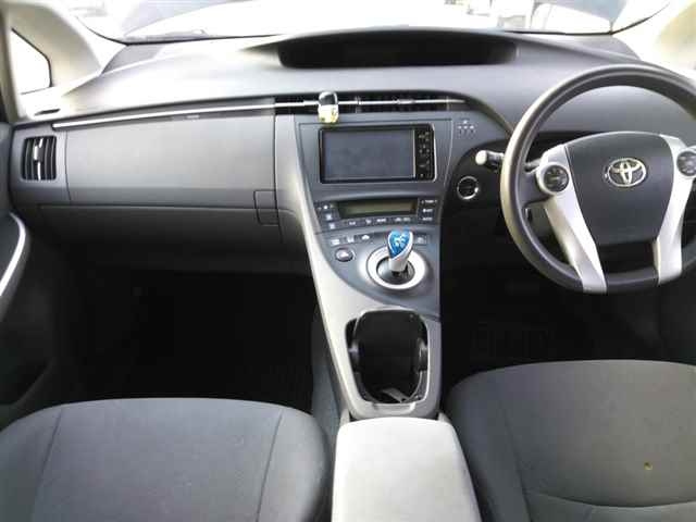 TOYOTA PRIUS 2010