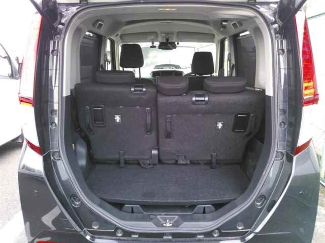 TOYOTA ROOMY 2022