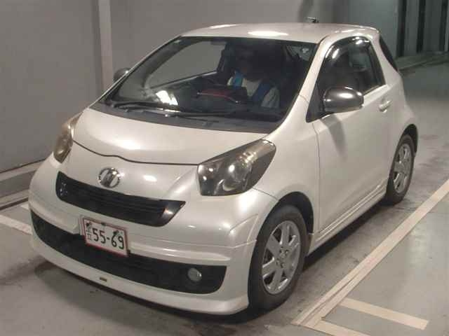 TOYOTA IQ 2011