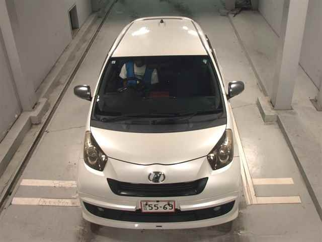 TOYOTA IQ 2011