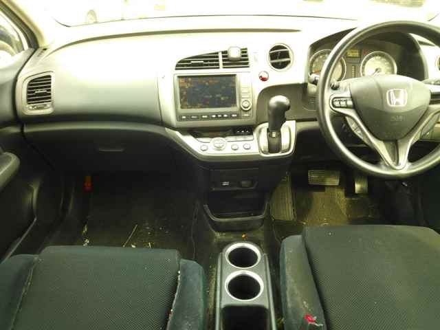 HONDA STREAM 2008