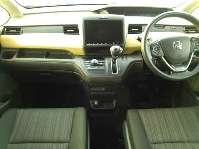 HONDA FREED 2018