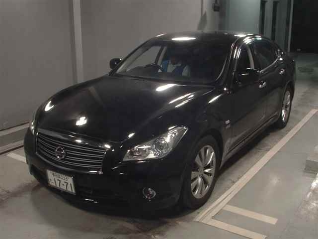 NISSAN FUGA 2011