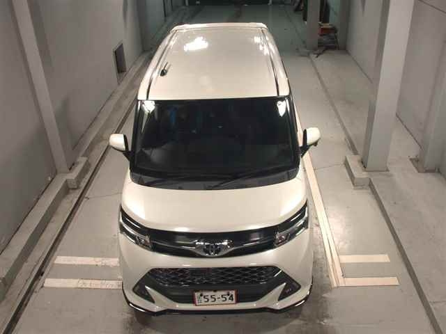 TOYOTA TANK 2018