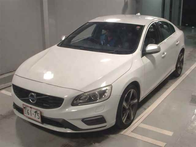VOLVO S60 2015