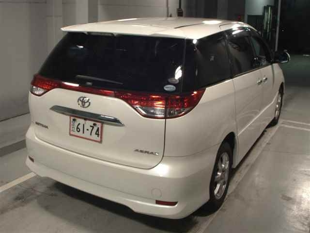 TOYOTA ESTIMA 2010