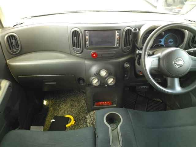 NISSAN CUBE 2011