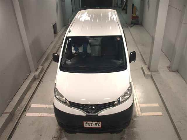 NISSAN NV200 2019