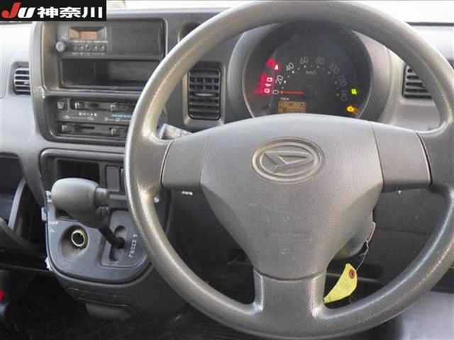 DAIHATSU HIJET VAN 2014