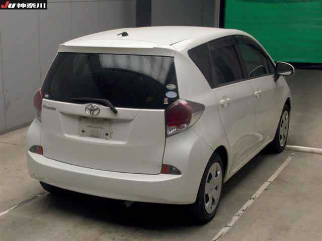 TOYOTA RACTIS 2015