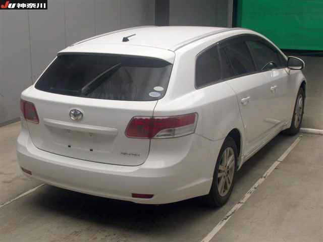 TOYOTA AVENSIS WAGON 2012