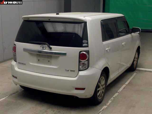 TOYOTA COROLLA RUMION 2010