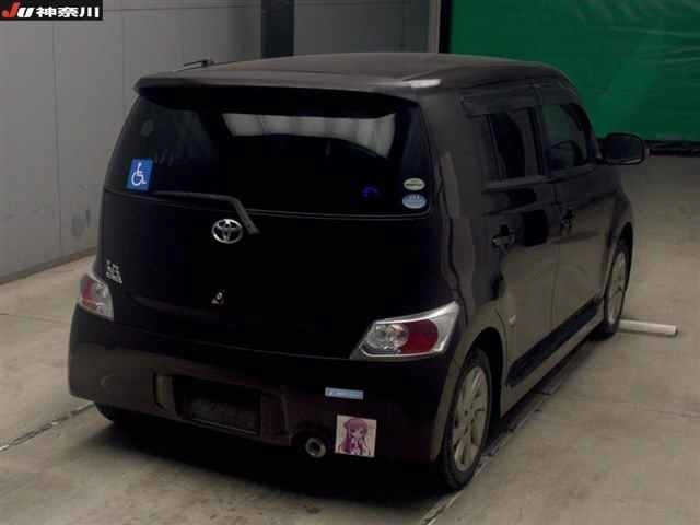 TOYOTA BB 2010