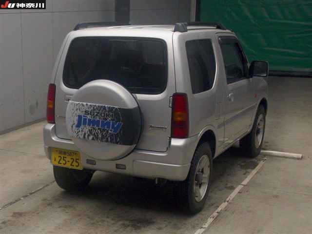 SUZUKI JIMNY 2011