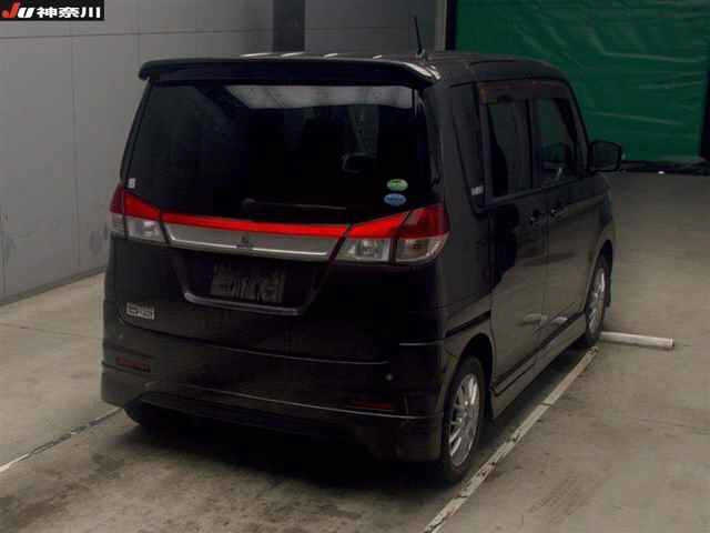MITSUBISHI DELICA D2 2012