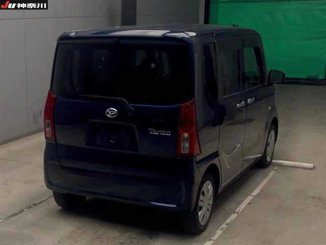 DAIHATSU TANTO 2022