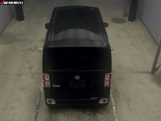 TOYOTA PIXIS MEGA 2018