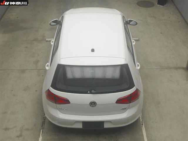 VOLKSWAGEN GOLF 2015
