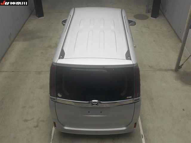 TOYOTA NOAH 2020
