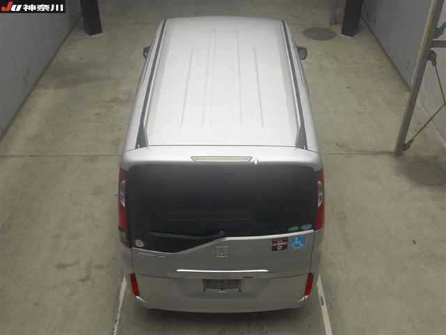 HONDA STEP WAGON 2017