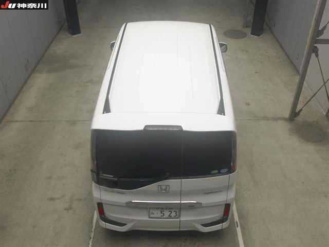HONDA STEP WAGON 2015