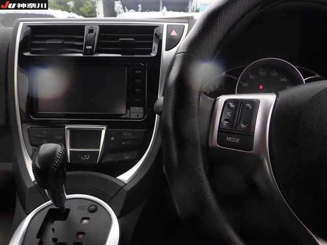 TOYOTA RACTIS 2015