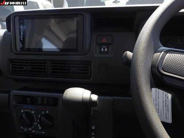 DAIHATSU HIJET VAN 2024