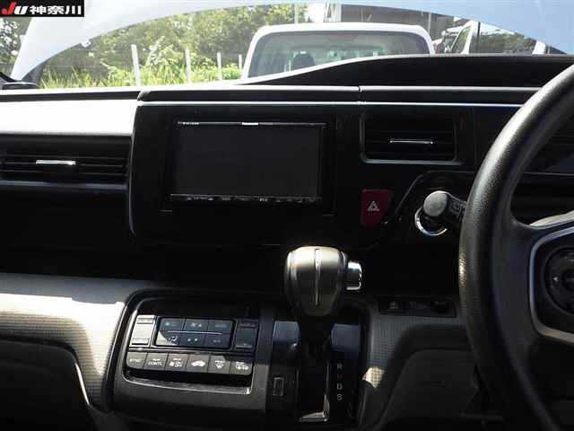HONDA STEP WAGON 2017