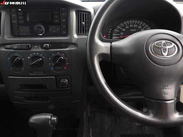 TOYOTA SUCCEED 2013