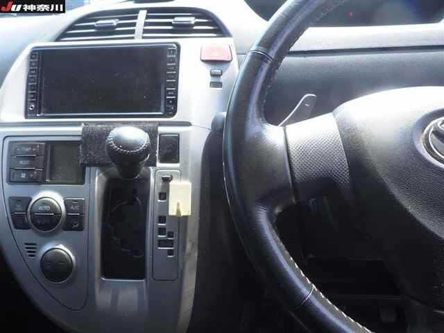 TOYOTA RACTIS 2008