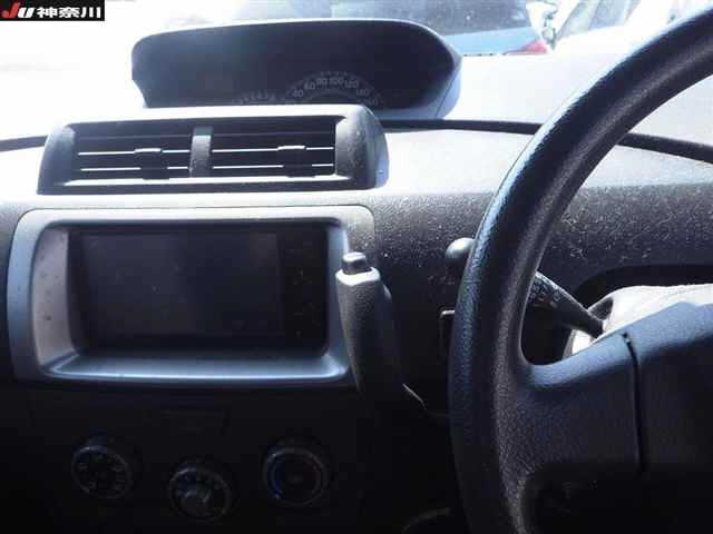 TOYOTA BB 2010