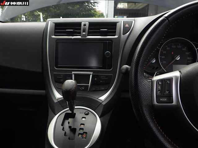 TOYOTA RACTIS 2012
