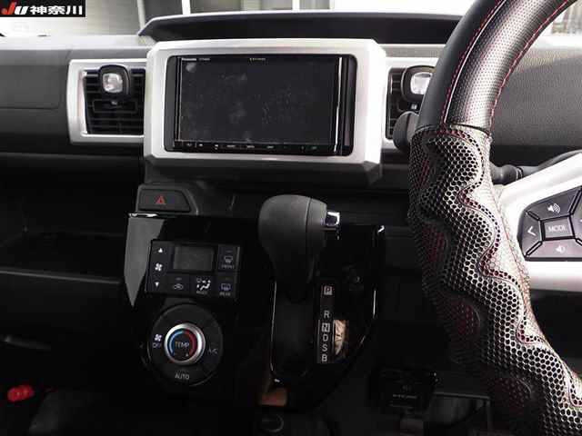 TOYOTA PIXIS MEGA 2018