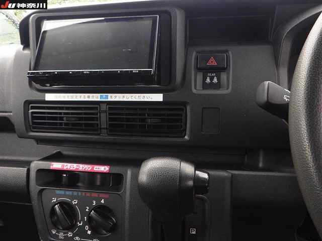 DAIHATSU HIJET VAN 2022