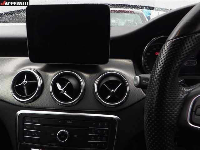 MERCEDES BENZ GLA CLASS 2018