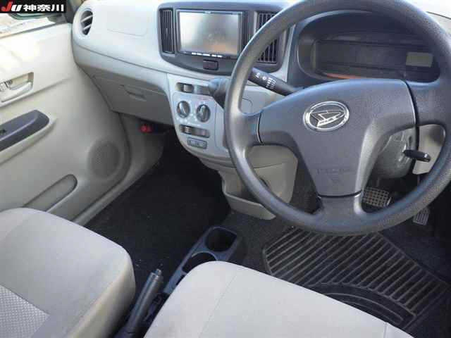 DAIHATSU MIRA E S 2013