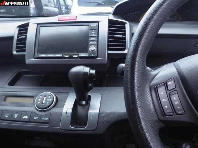 HONDA FREED 2008
