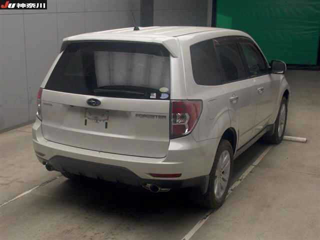 SUBARU FORESTER 2010