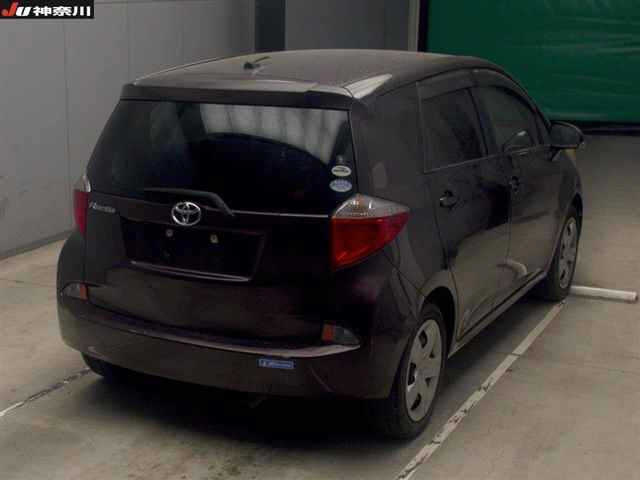 TOYOTA RACTIS 2011