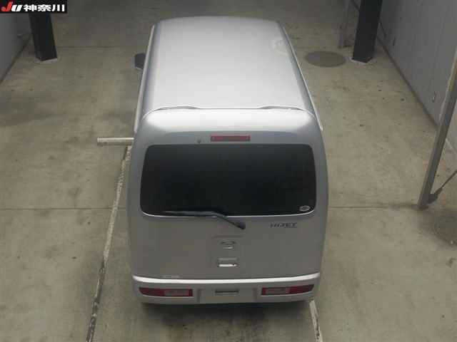 DAIHATSU HIJET VAN 2011