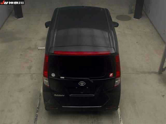 TOYOTA ROOMY 2022