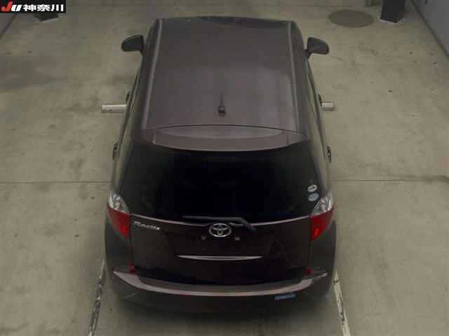 TOYOTA RACTIS 2011